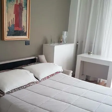 5 Giornate Shopping Apartment